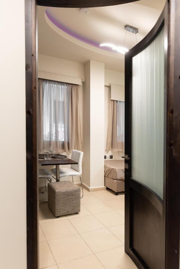 Pasiphae Lux Apartment Downtown Heraklion  Bagian luar foto