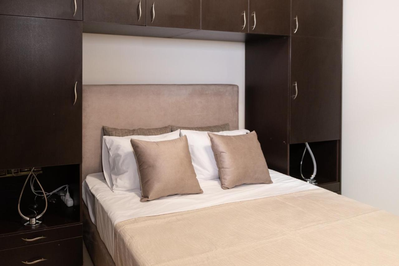 Pasiphae Lux Apartment Downtown Heraklion  Bagian luar foto